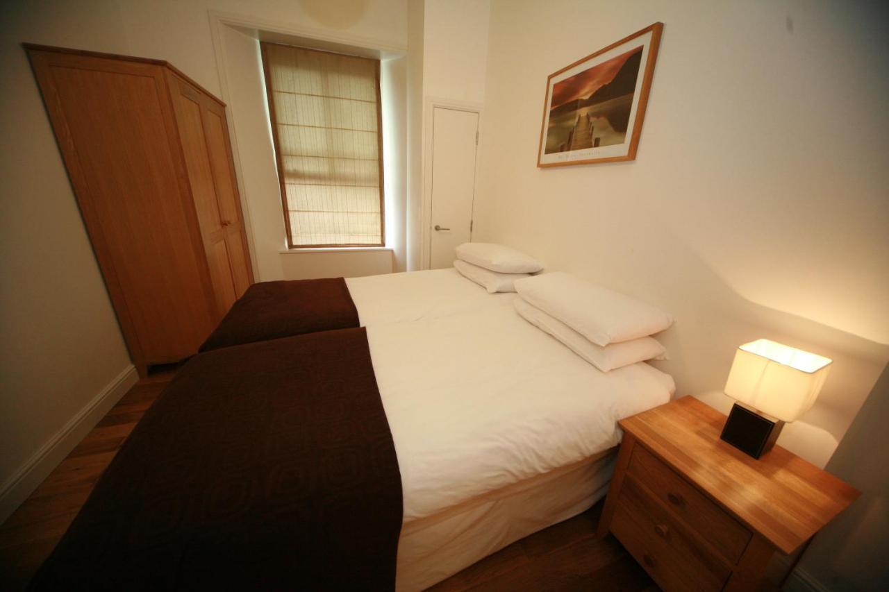 קזיק Chaucer Apartment מראה חיצוני תמונה